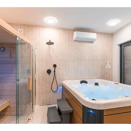 Willa Luxury Velunida I Family In Porec *